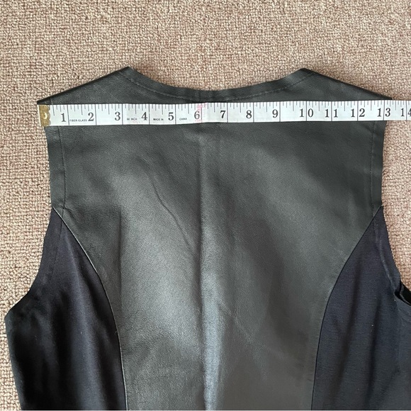 Neiman Marcus Leather Paneled Sleeveless Mini Dress with Pockets - Picture 10 of 11